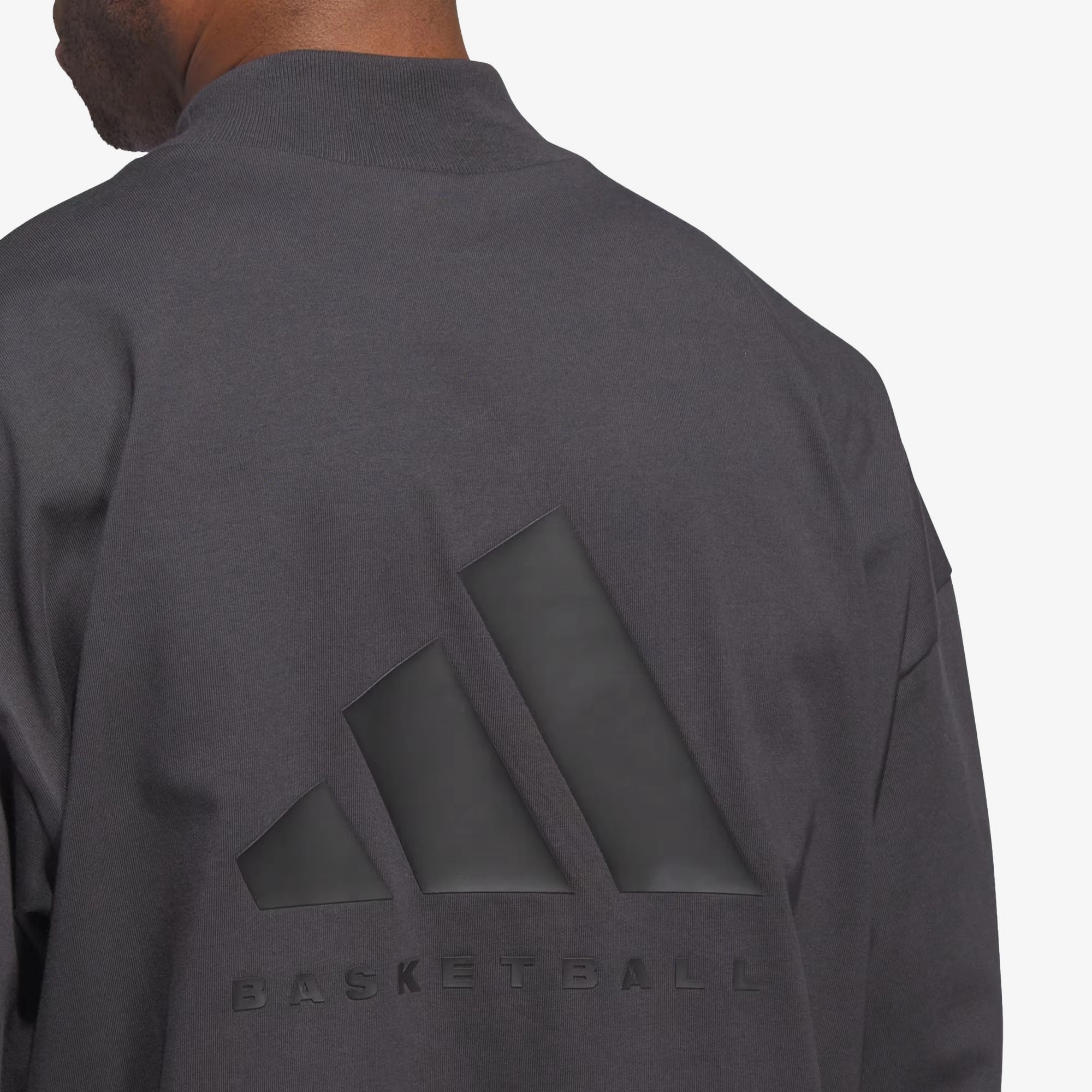 Adidas | BASKETBALL LONG SLEEVE TEE  { CARBON