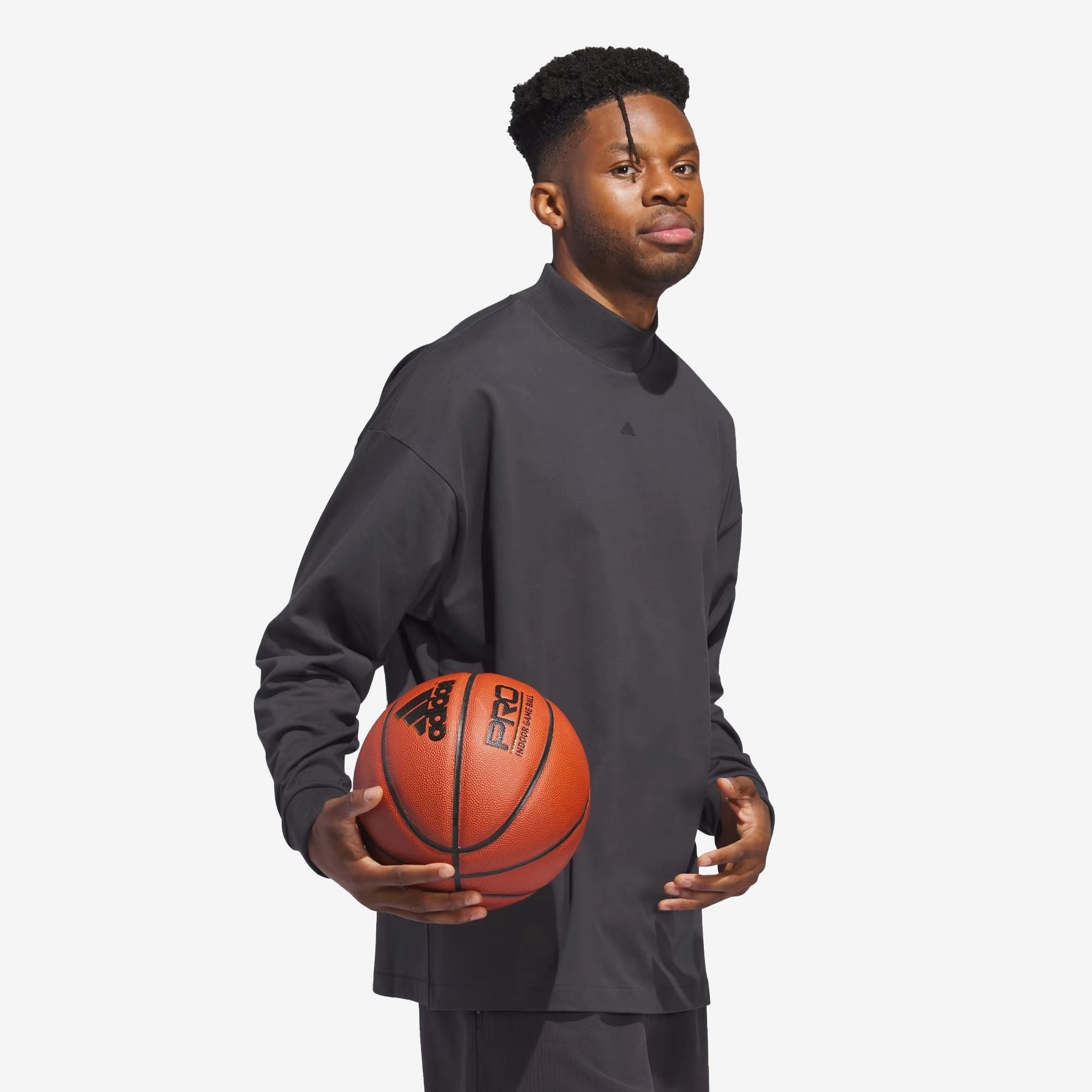 Adidas | BASKETBALL LONG SLEEVE TEE  { CARBON