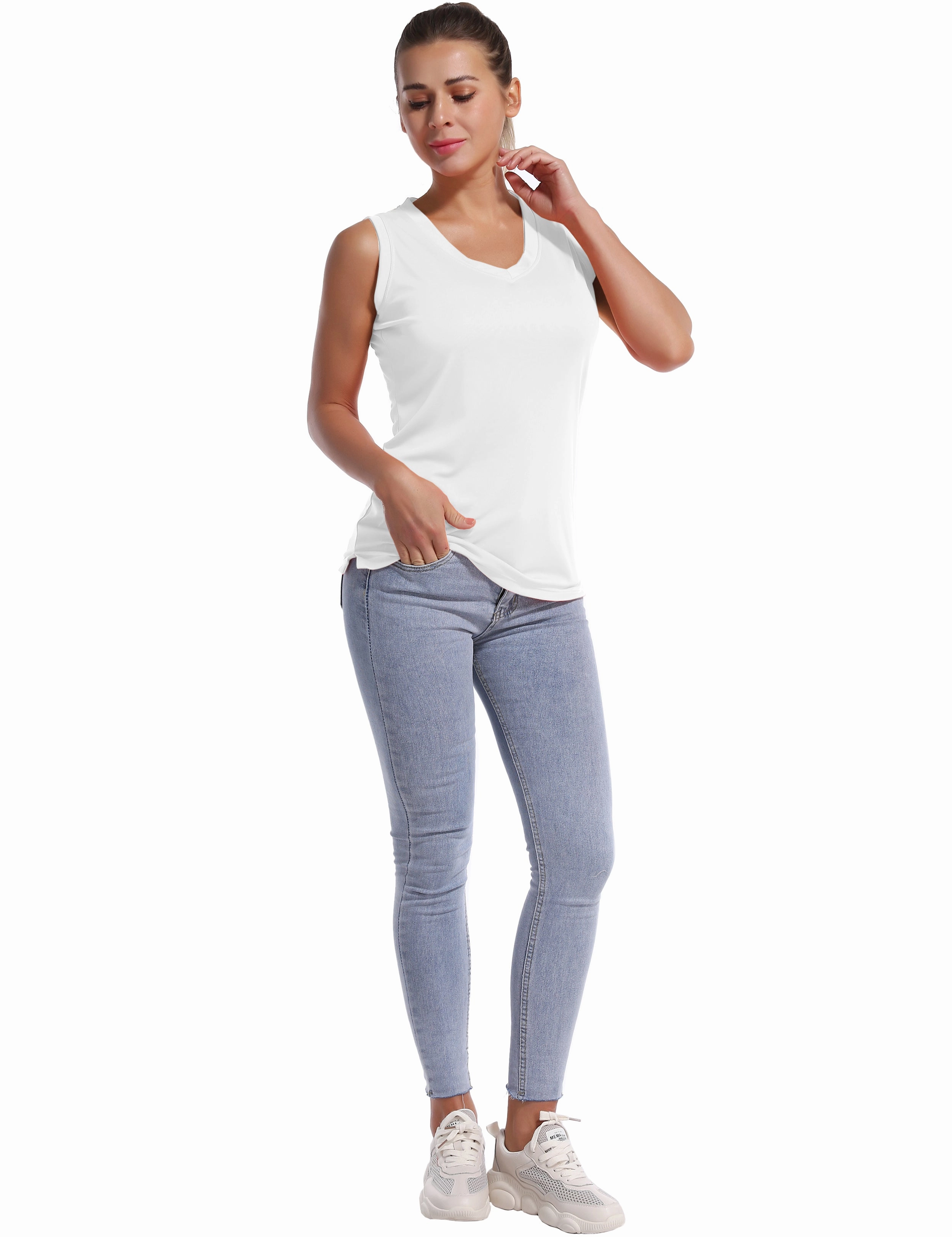 V Neck Sleeveless Athletic Shirts white_Plus Size