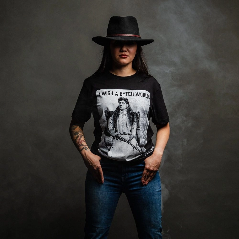Women's I Wish A B*tch Would Boyfriend Fit T-Shirt - Black