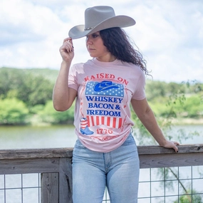 Women's Raised Right Boyfriend Fit T-Shirt - Light Pink