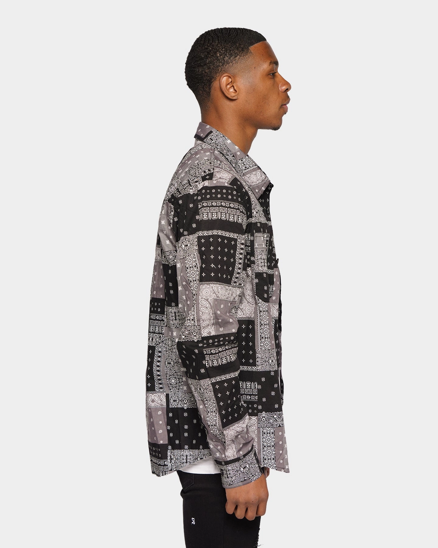 XXIII Paredea Paisley Button Up Black/White